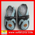 2015 Fashion cheap customized logo colorful animal shape soft flat embroidered winter baby boot